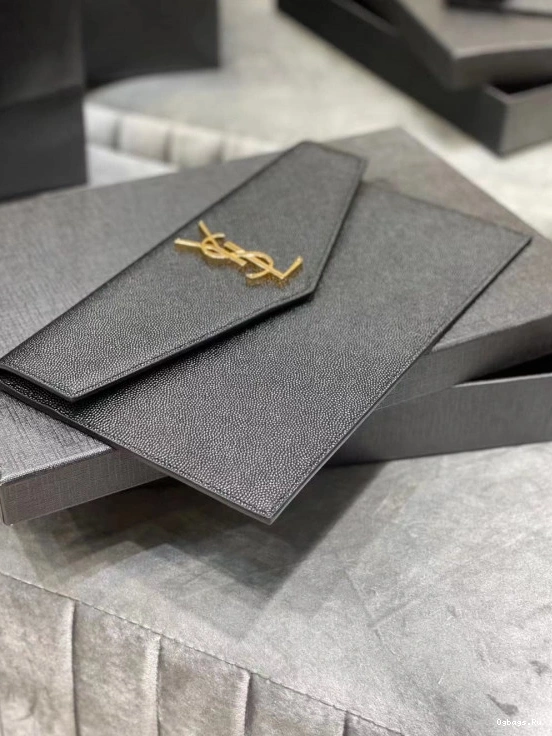 YSL POUCH UPTOWN 0823